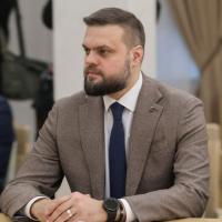 АРТЁМ ТУРОВ ??